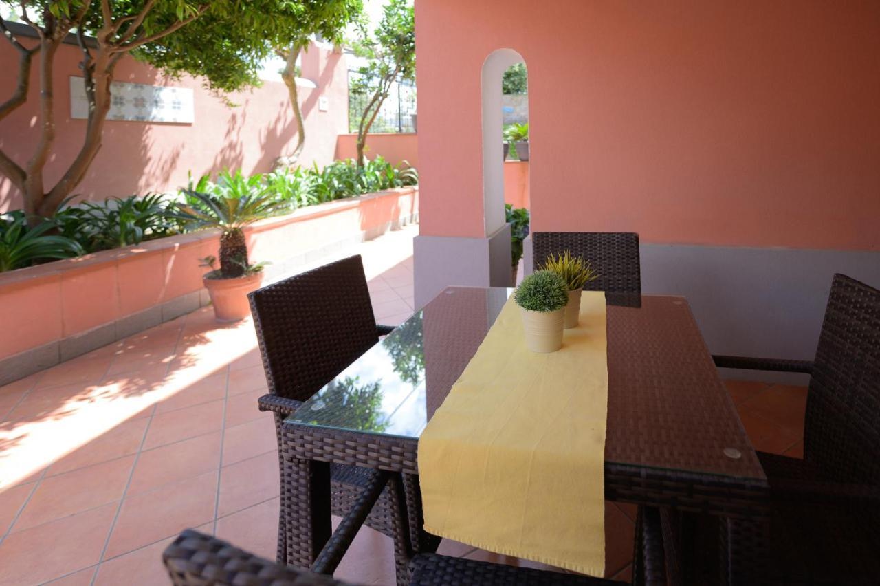 B&B Mediterraneo Procida Buitenkant foto