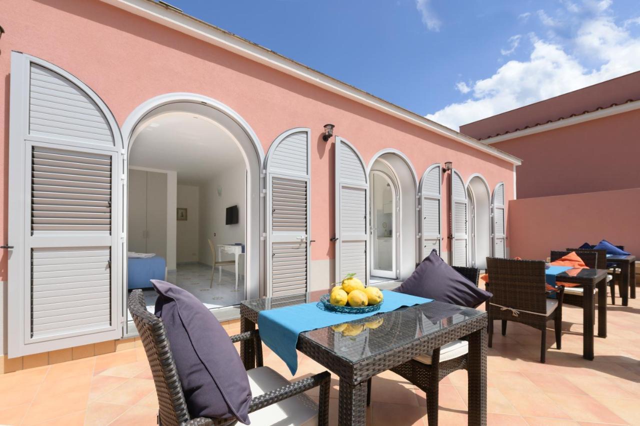 B&B Mediterraneo Procida Buitenkant foto