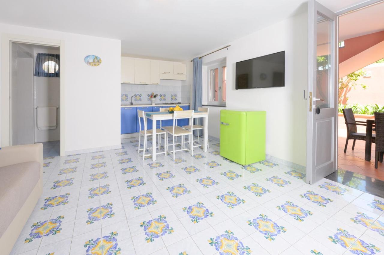 B&B Mediterraneo Procida Buitenkant foto