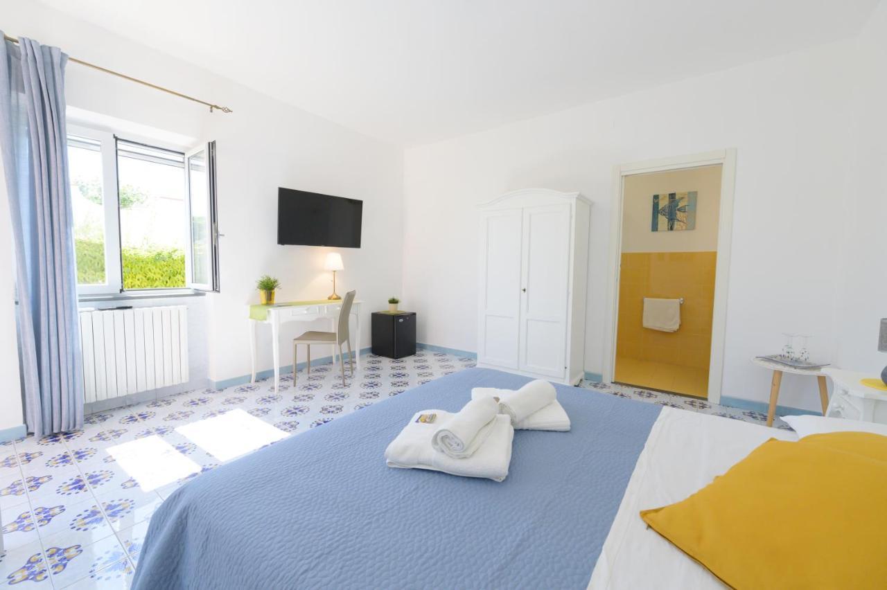 B&B Mediterraneo Procida Buitenkant foto