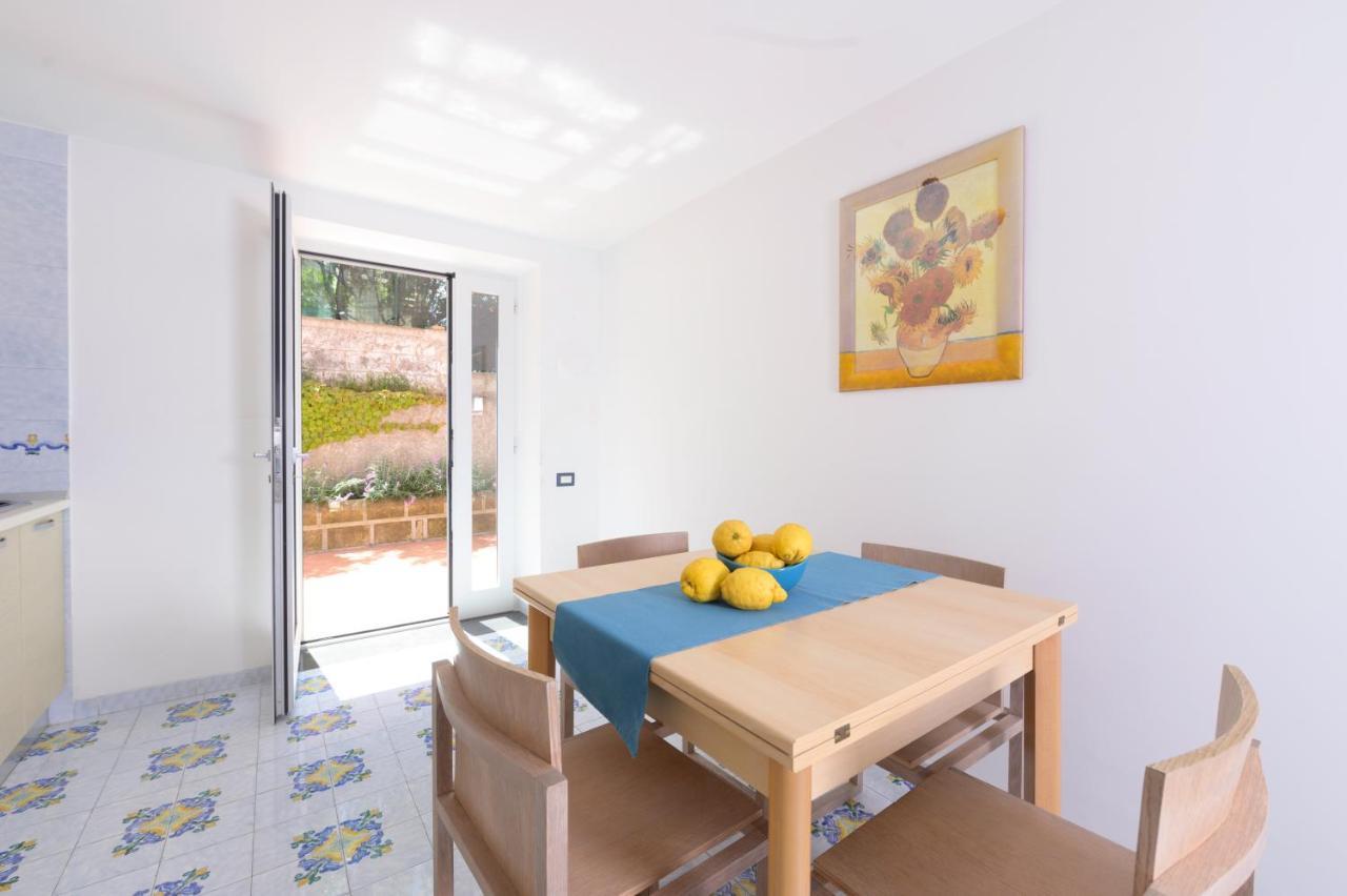 B&B Mediterraneo Procida Buitenkant foto