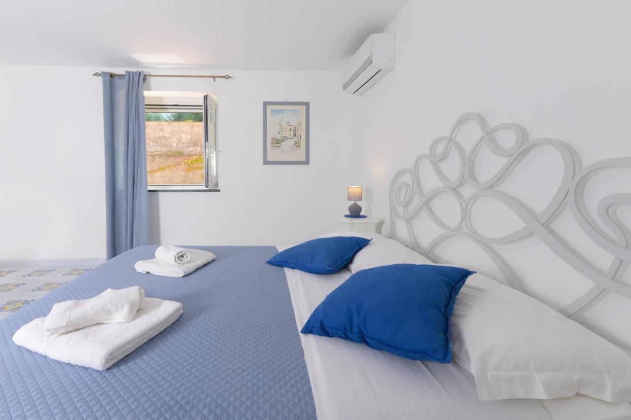 B&B Mediterraneo Procida Buitenkant foto