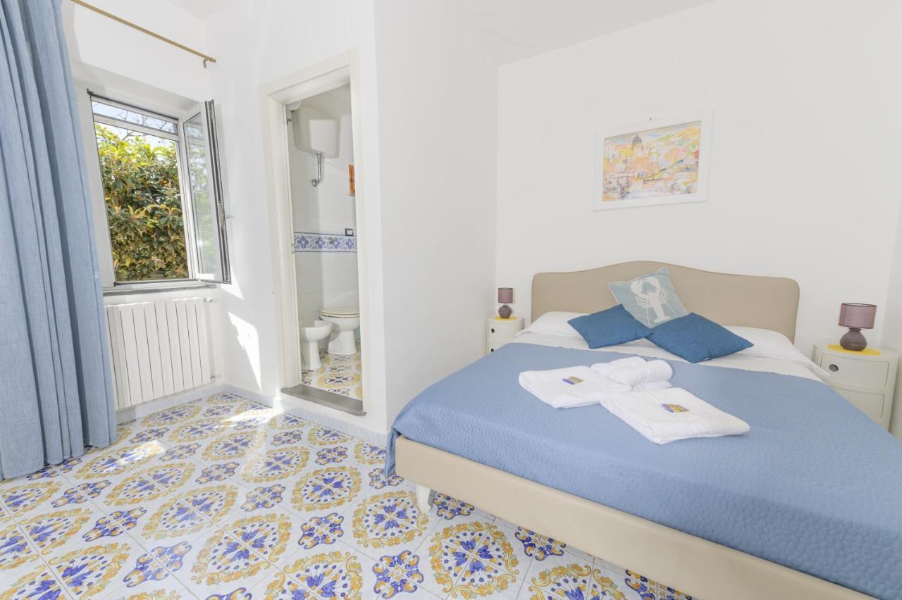 B&B Mediterraneo Procida Buitenkant foto