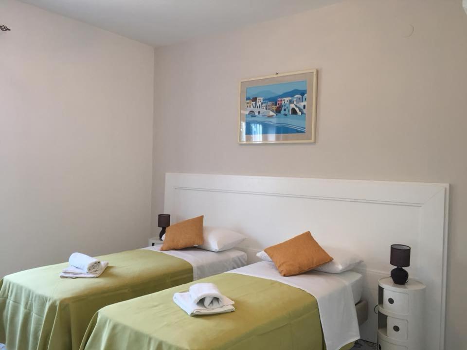 B&B Mediterraneo Procida Buitenkant foto