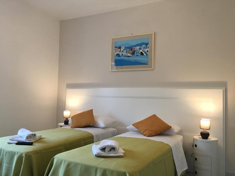B&B Mediterraneo Procida Buitenkant foto