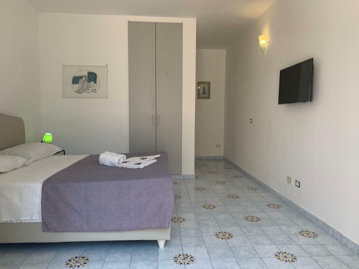 B&B Mediterraneo Procida Buitenkant foto